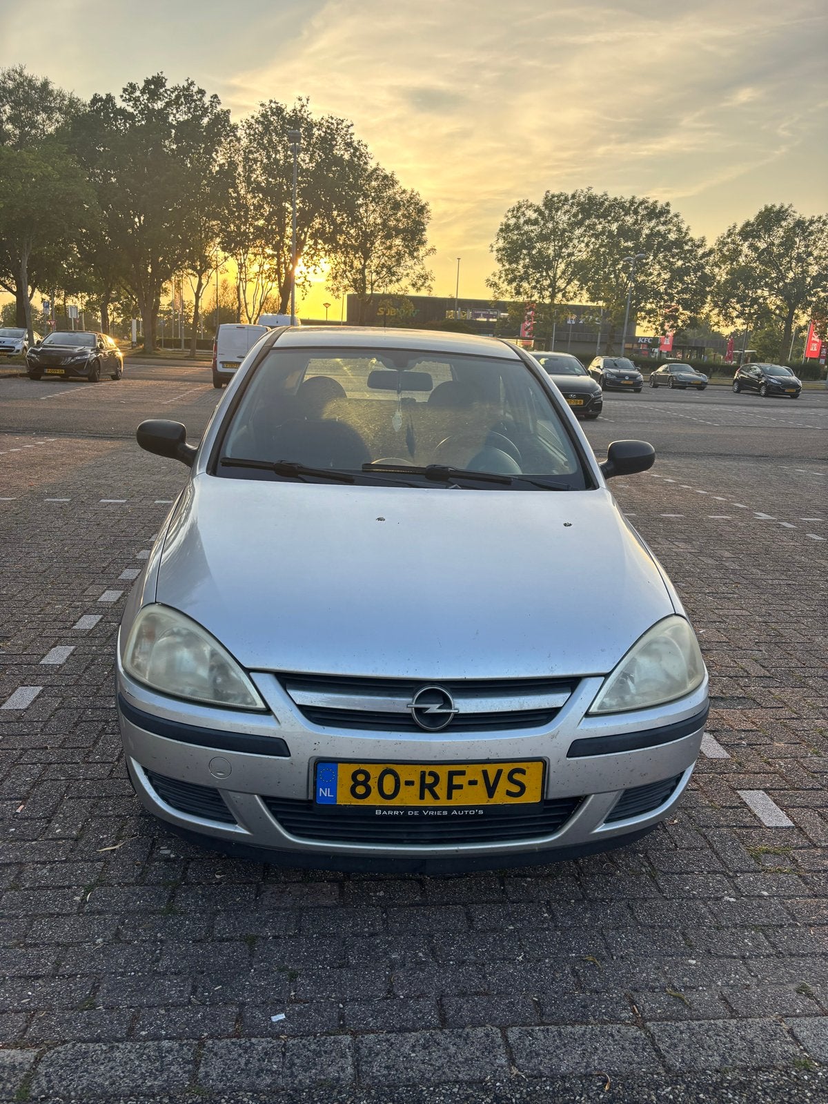 Opel Corsa 1.2 16V Twinport 3D 2005 Grijs 138.000km, Auto's, Voorwielaandrijving, 450 kg, 31 €/maand, 4 cilinders