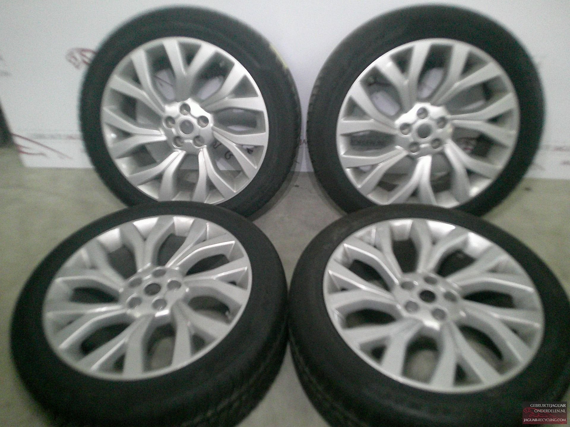 21″ velgen set 7 dubbele spaak Range Rover Vogue L405 met Pi, Auto-onderdelen, Banden en Velgen, Gebruikt, -, -, Banden en Velgen