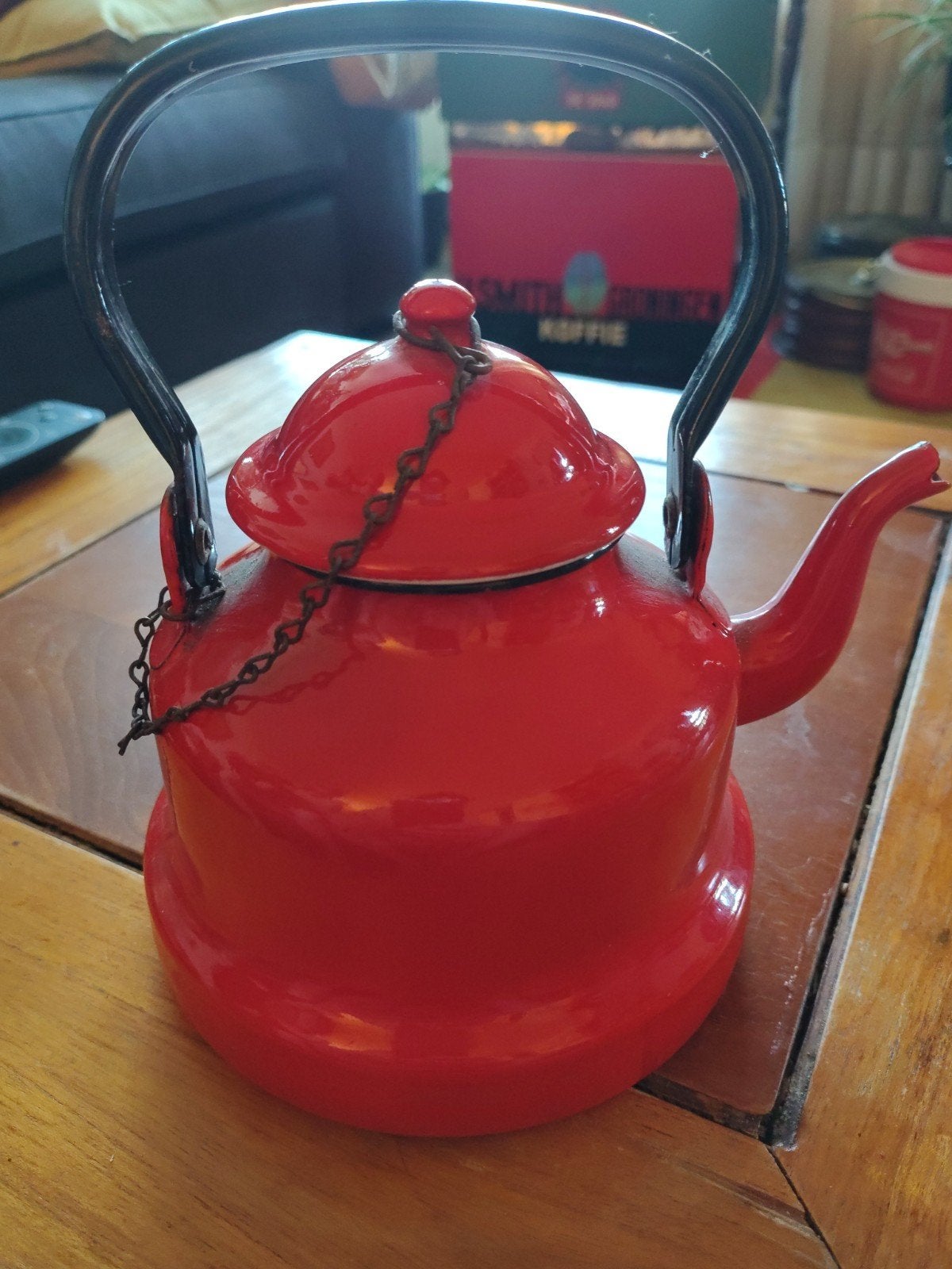 Vintage rode emaille fluitketel, 20 cm hoog, Antiek en Kunst, Antiek | Emaille, Ophalen of Verzenden
