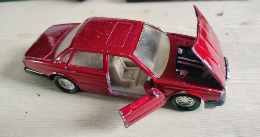 JAGUAR XJ 6 vintage MATCHBOX uit 1987 schaal 1/43, Ophalen of Verzenden, Gebruikt, Auto, Matchbox