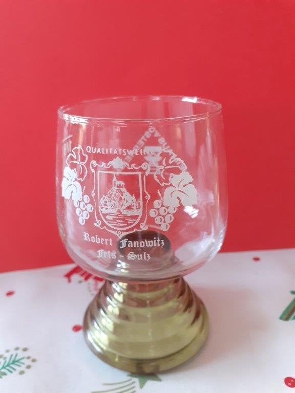 Oostenrijks wijnglas met groene voet, Ophalen of Verzenden, Overige typen