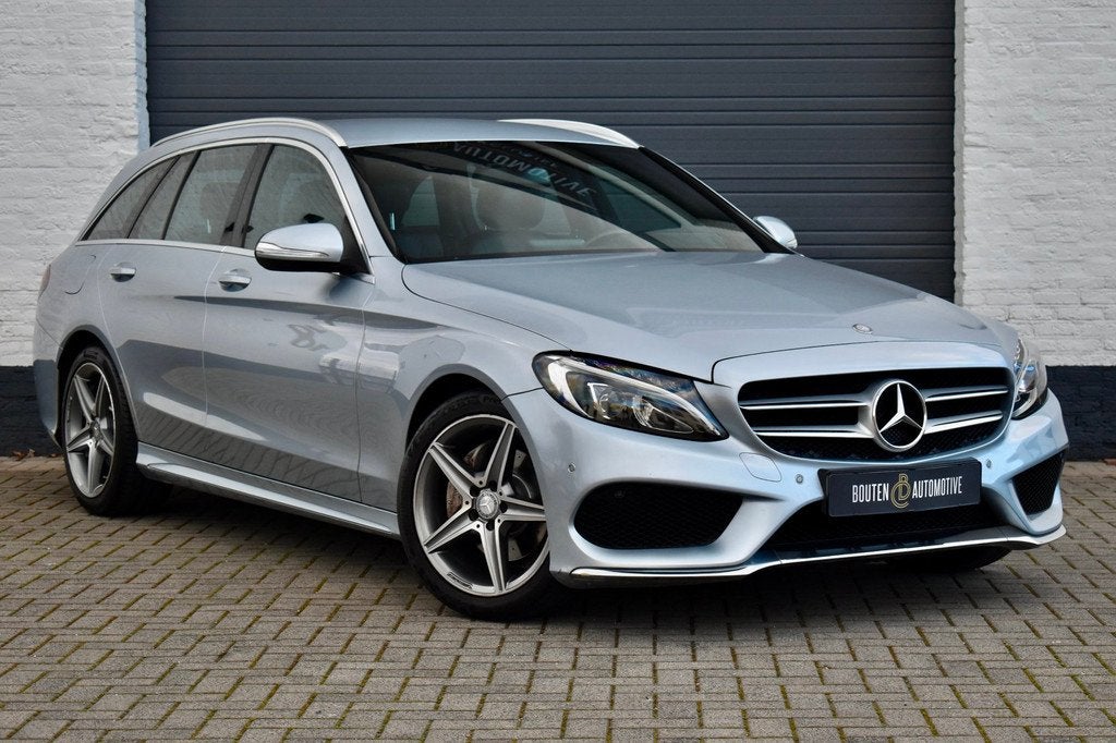 Mercedes-Benz C-klasse Estate 180 AMG-Line | LED | Leder | C, Auto's, Mercedes-Benz, Automaat, Achterwielaandrijving, 750 kg, 1400 kg