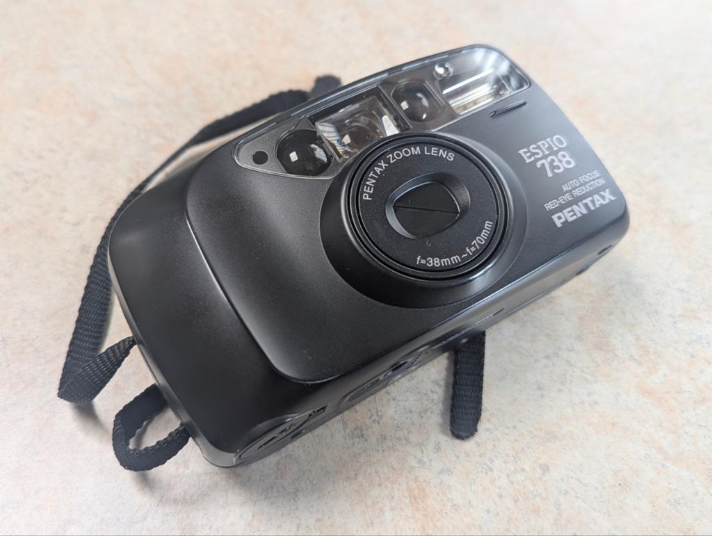 Pentax Espio 738 + origineel etui, Ophalen of Verzenden, Zo goed als nieuw, Compact, Pentax