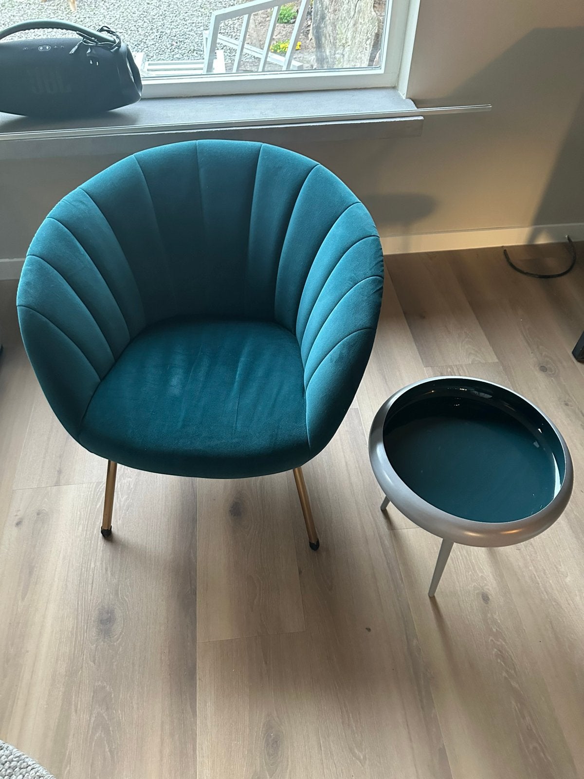 Velvet schelp fauteuil met bijpassende bijzettafel, Ophalen, Zo goed als nieuw, 75 tot 100 cm, 50 tot 75 cm