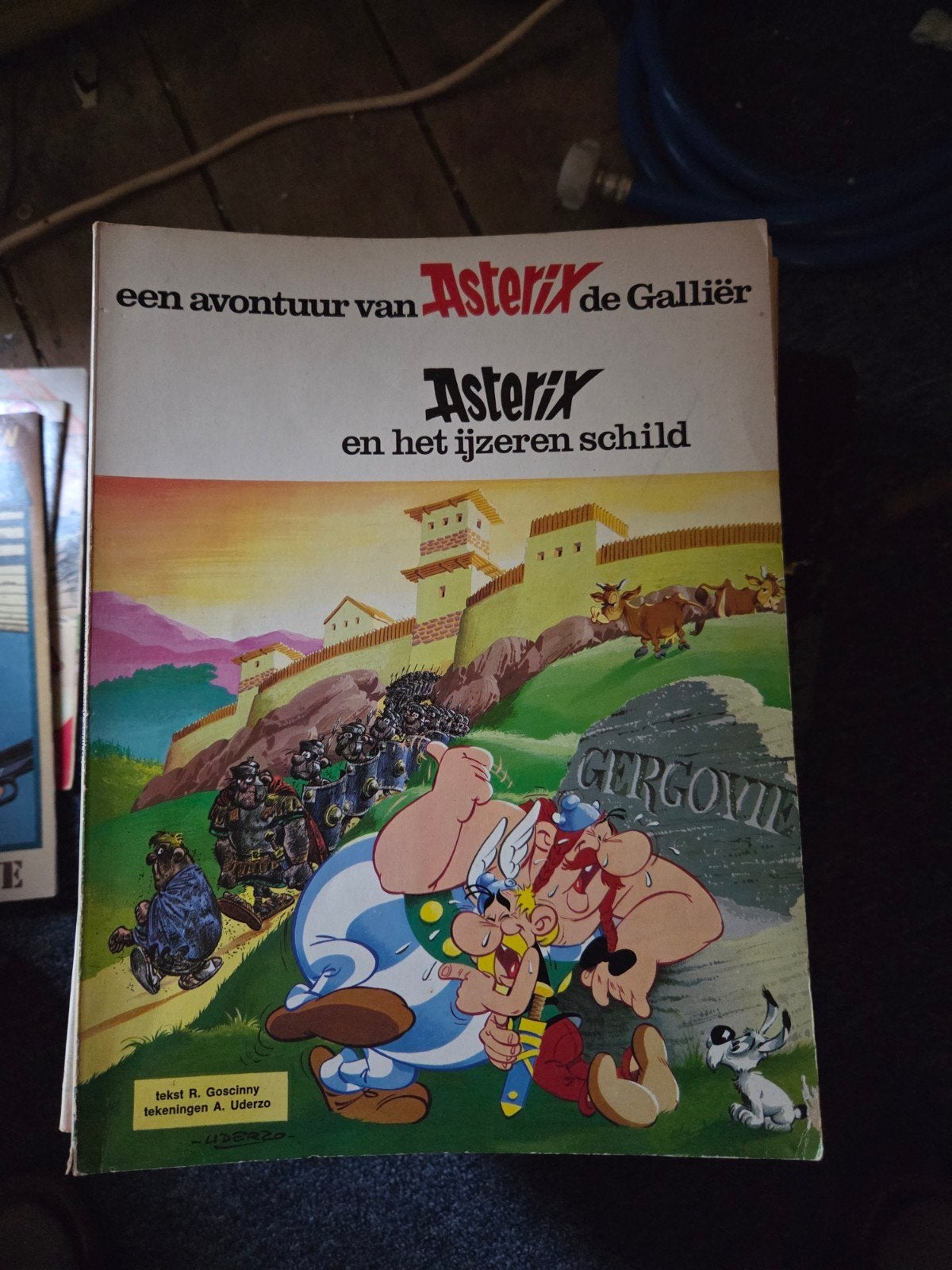 Asterix en het IJzeren Schild - Klassiek Stripboek, Ophalen