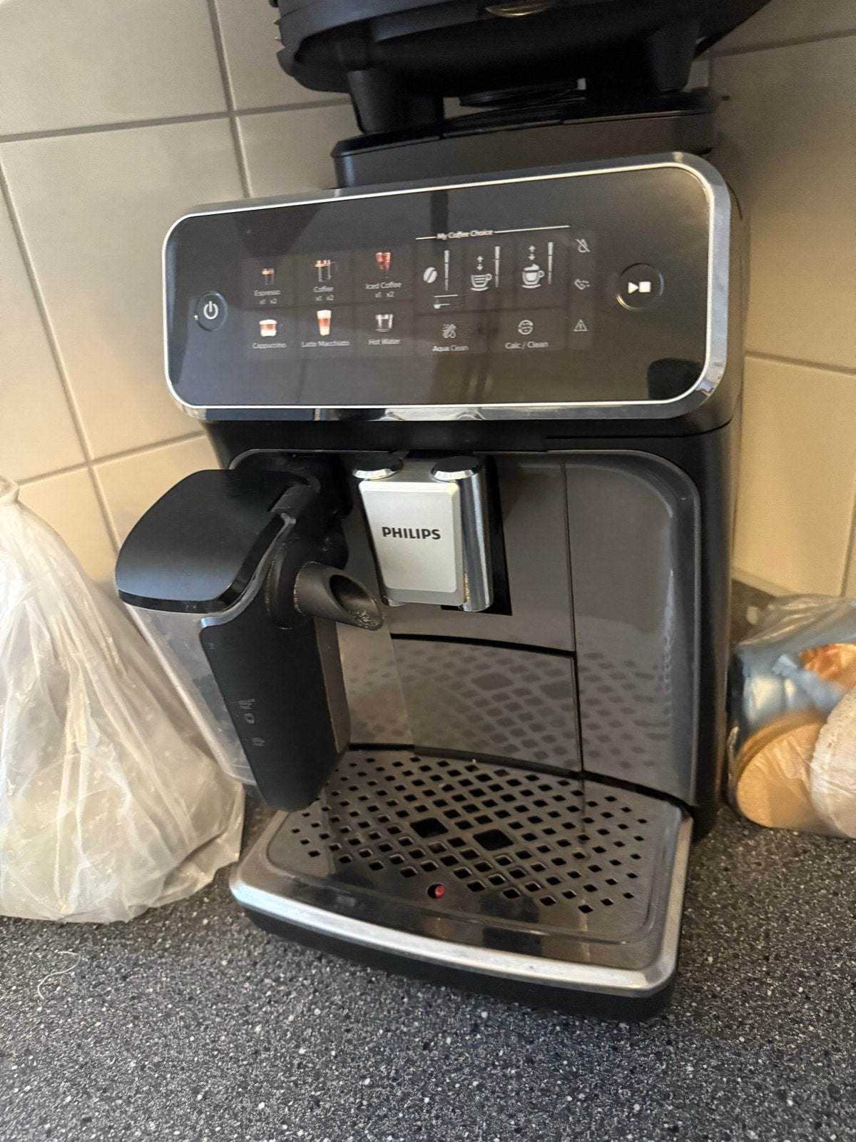 Philips Series 3200 EP3246/70 LatteGo Koffiemachine, Ophalen, Afneembaar waterreservoir, 10 kopjes of meer, Koffiemachine