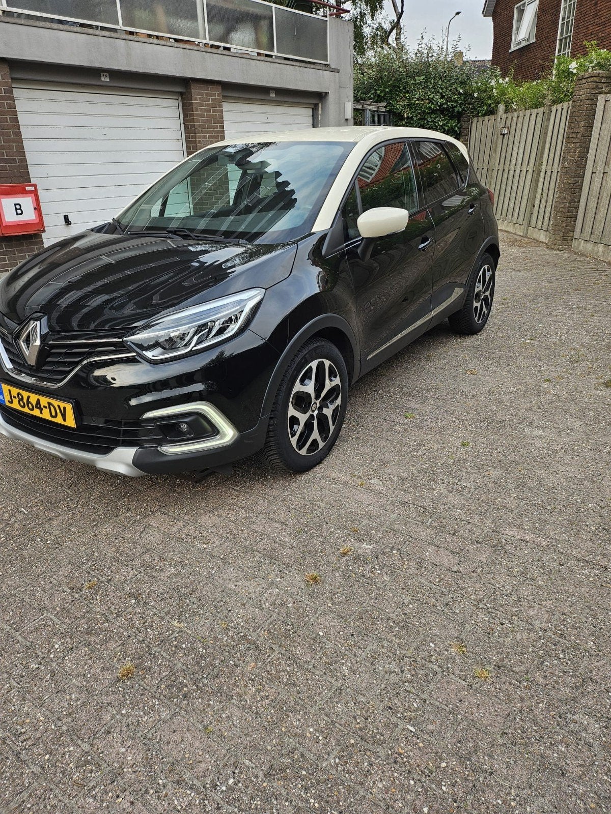 Renault Captur TCe 150pk EDC GPF 2019 Z9wart, Auto's, Renault, 4 cilinders, Zwart, 1200 kg, Particulier