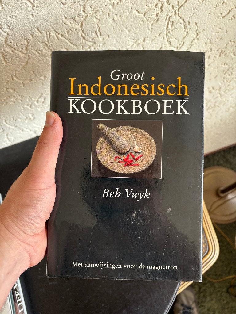 Groot Indonesisch kookboek - Beb Vuyk - 1991, Gelezen, Azië en Oosters, Ophalen of Verzenden, Voorgerechten en Soepen