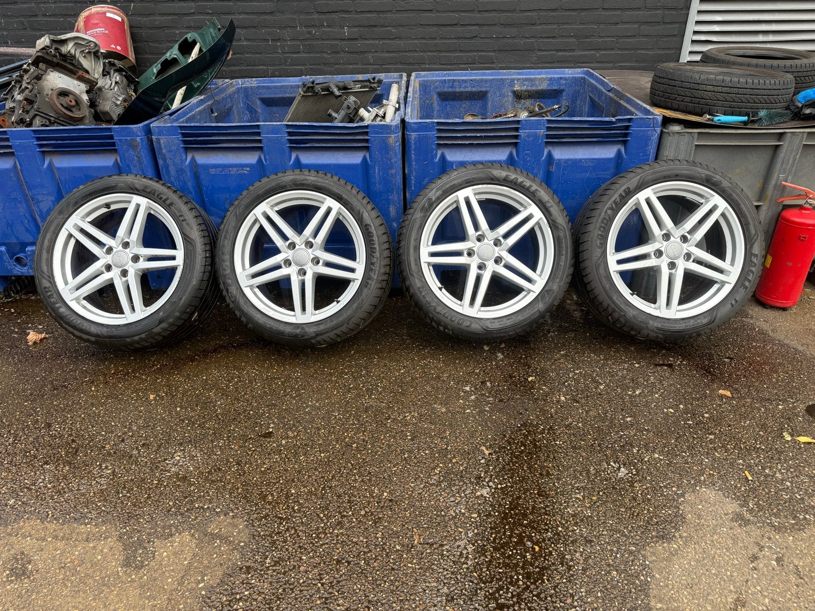 Audi A6 velgen met Goodyear Eagle F1 zomerbanden 245/45R18, Ophalen, 18 inch, Banden en Velgen, Personenwagen