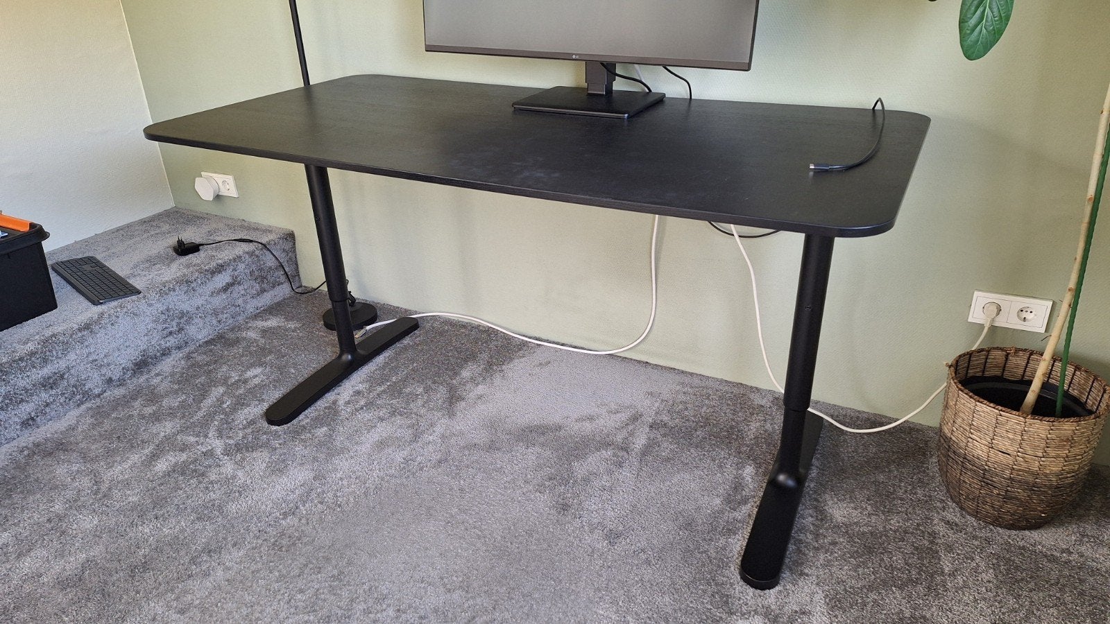 Ikea Bekant bureau 160x80, Huis en Inrichting, Ophalen, Zwart, 160 cm, In hoogte verstelbaar