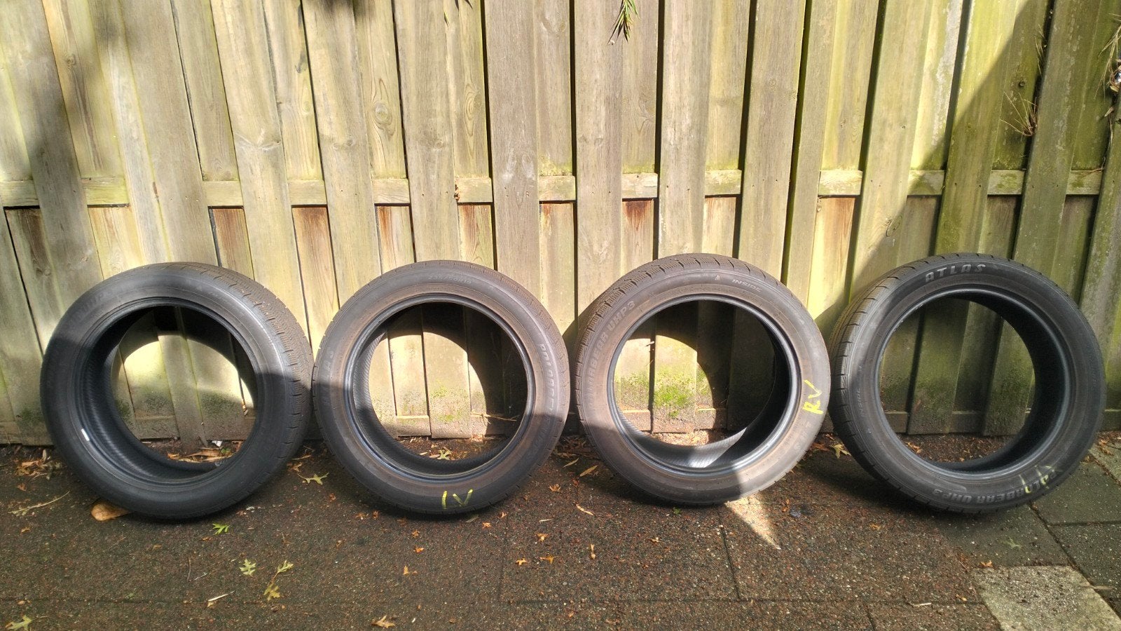 235/50 19 inch winterbanden, Auto-onderdelen, Banden en Velgen, Gebruikt, Winterbanden, 235 mm, Band(en)