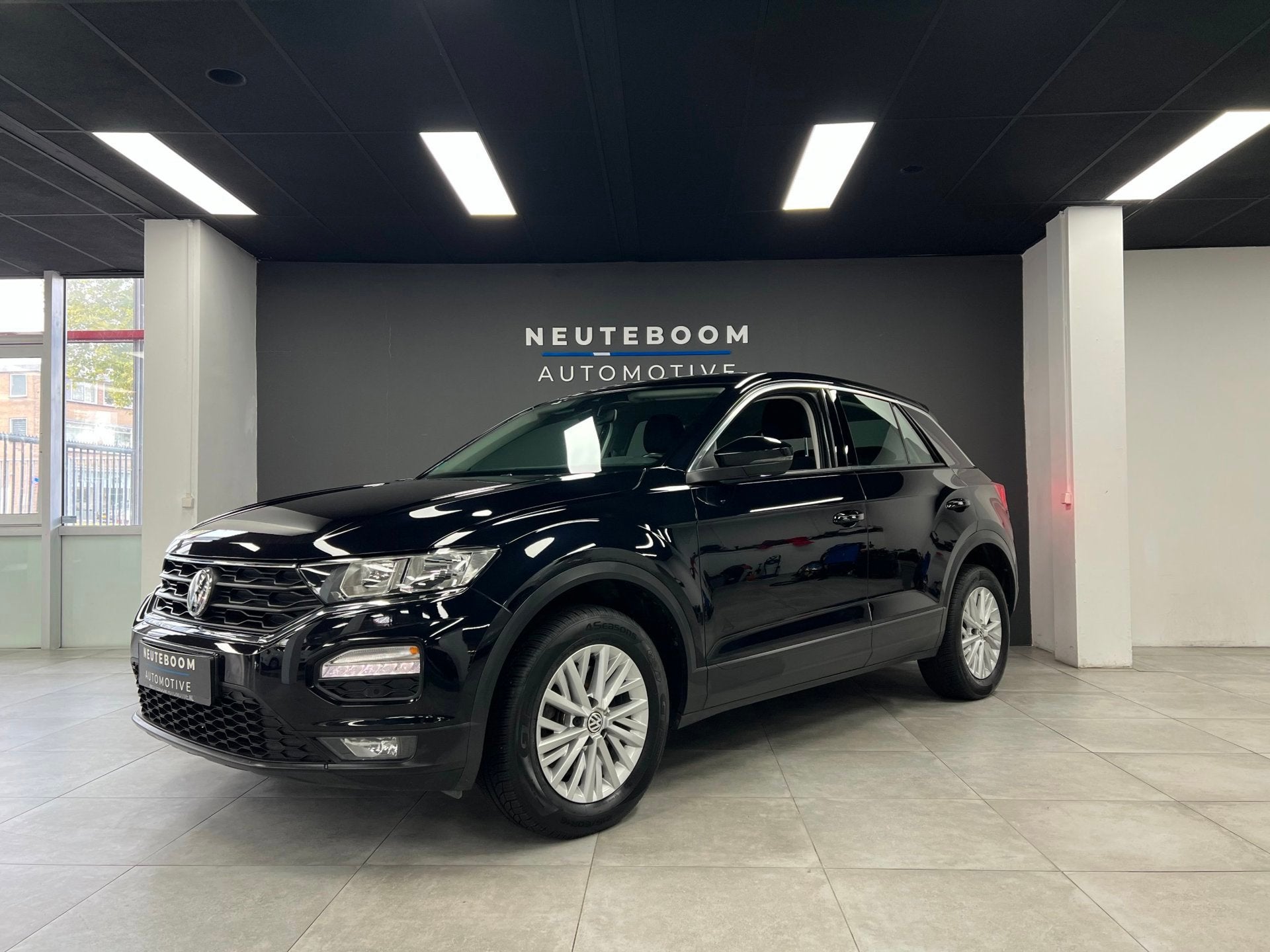 Volkswagen T-Roc 1.0 TSI | Stoelverw. | Clima | Carplay |, Auto's, Voorwielaandrijving, Stof, Gebruikt, Zwart