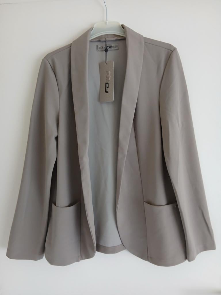 Nieuwe blazer FB Sister maat M, Maat 38/40 (M), Beige, Nieuw, Ophalen of Verzenden