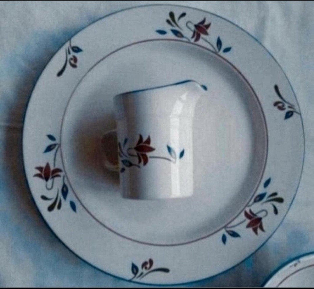 Copenhagen Thailand servies rode bloemen groene blaadjes, Ophalen of Verzenden