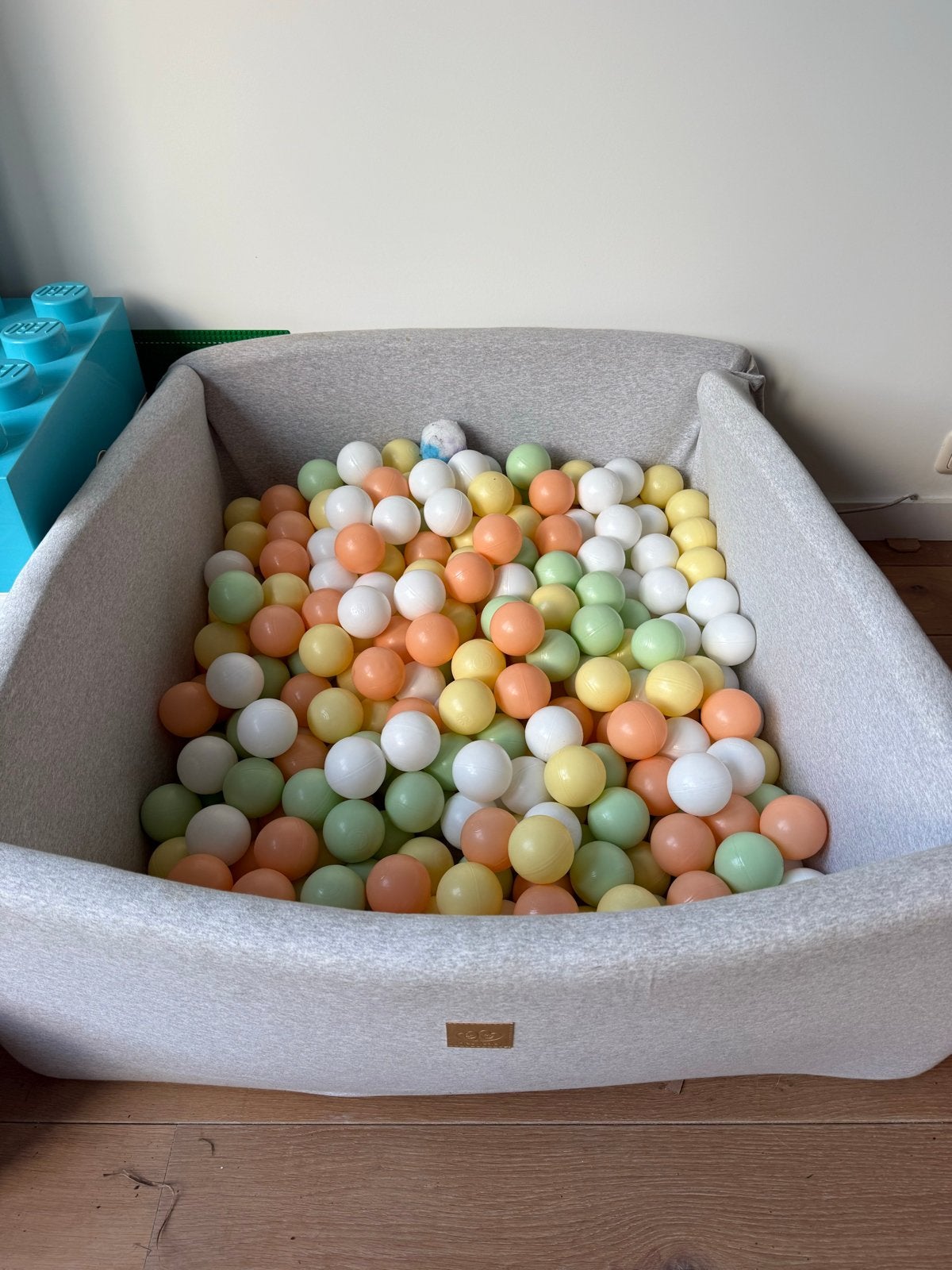 MeowBaby Ballenbak met Ballen - Zo goed als nieuw, Kinderen en Baby's, Speelgoed | Overig, Ophalen, Zo goed als nieuw, Jongen of Meisje