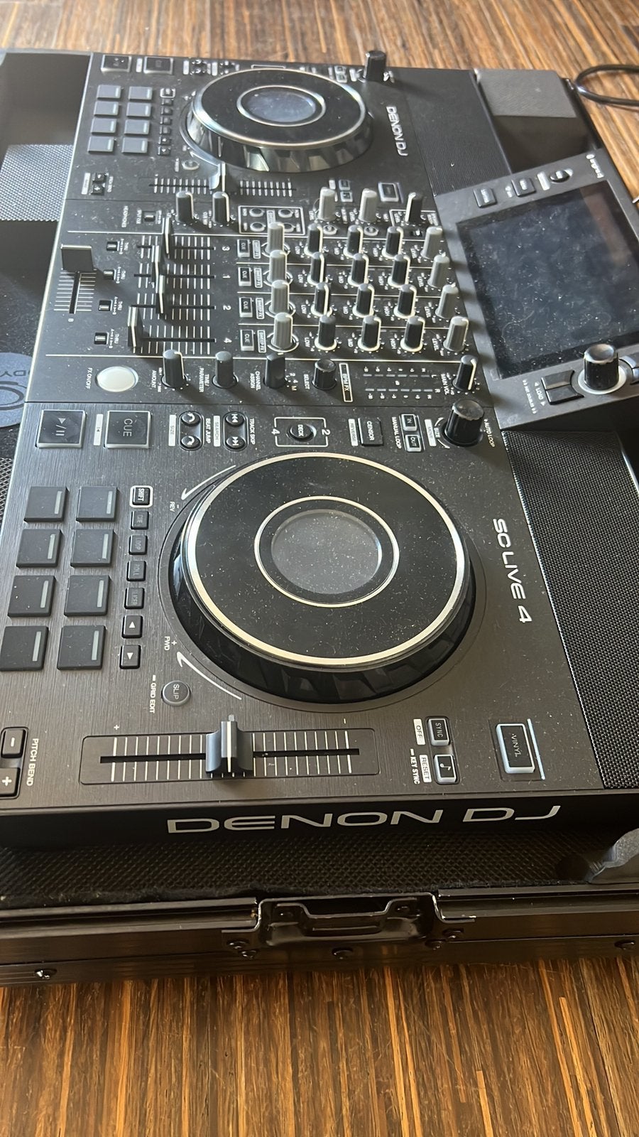 Denon SC LIVE 4+ met Decksaver en Case, Ophalen, Zo goed als nieuw, Denon