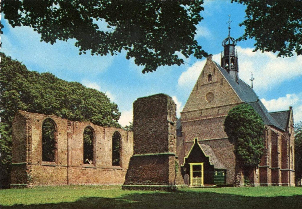 BERGEN (N.H.) Ruïne Kerk (Gekartelde Rand), Verzenden, 1960 tot 1980, Gelopen, Noord-Holland