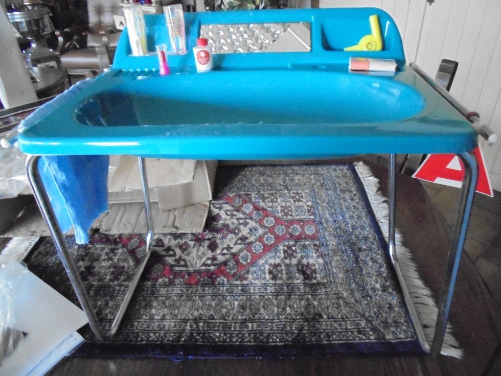 Ampatoys wastafel met accessoires en pop /  jaren 70, Ophalen of Verzenden, Zo goed als nieuw