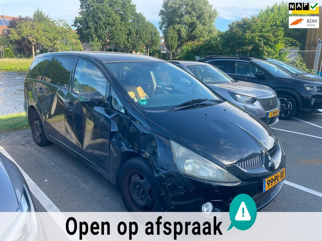 Mitsubishi Grandis 2.4-16V Intense AUTOMAAT ! EXPORT ?, Stof, 7 stoelen, Zwart, Bedrijf