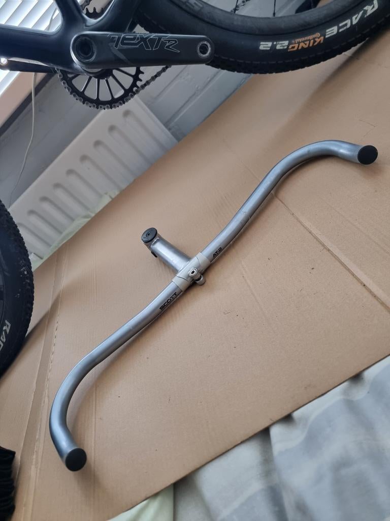 Scott AT2 handlebar and Tioga stem, Ophalen of Verzenden, Nieuw, Aluminium