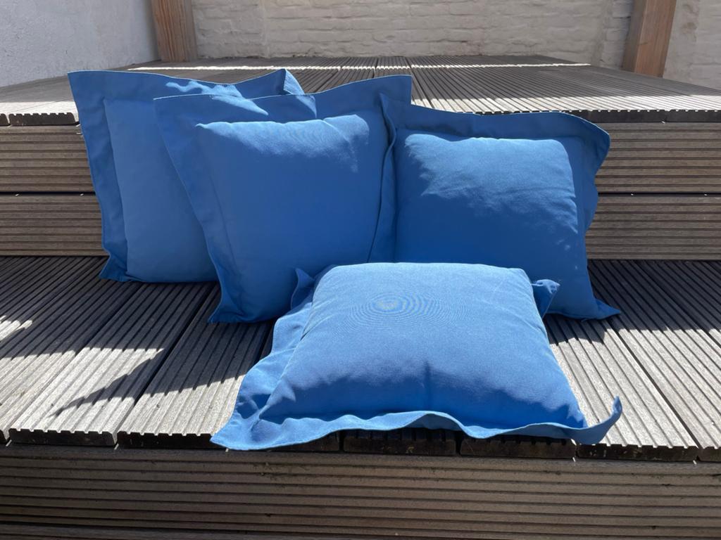 4x Blauwe Outdoor Kussens - UV-bestendig & Wasbaar, Huis en Inrichting, Woonaccessoires | Kussens, Ophalen of Verzenden, Gebruikt