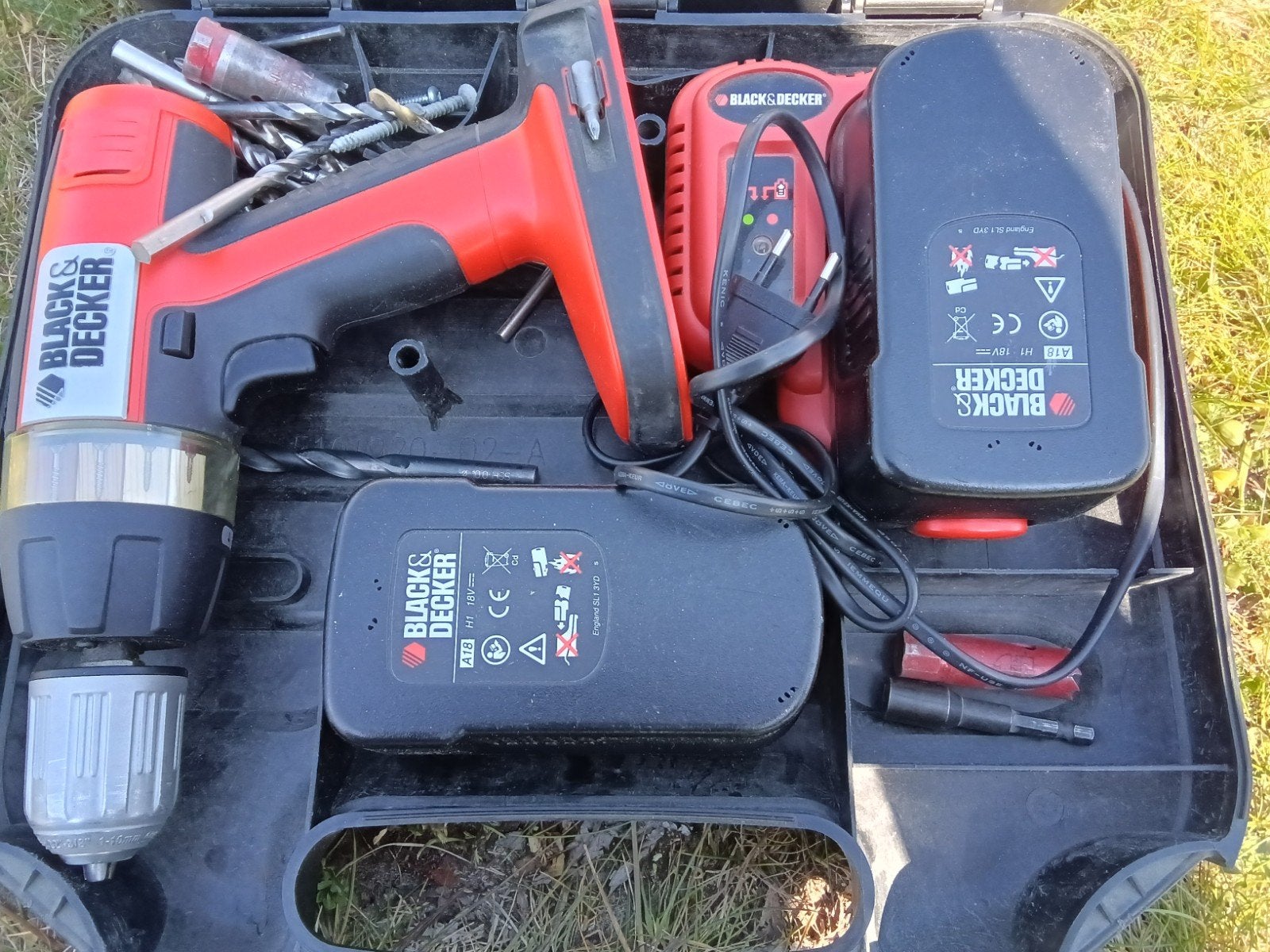 accuboor black and decker, Doe-het-zelf en Verbouw, Gereedschap | Boormachines, Ophalen, Boor- en Schroefmachine