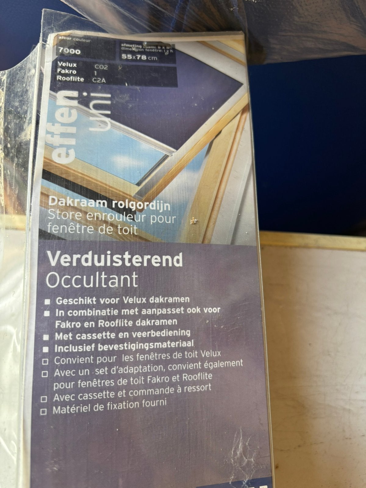 Verduisterend dakraam rol gordijn, Ophalen, Zo goed als nieuw