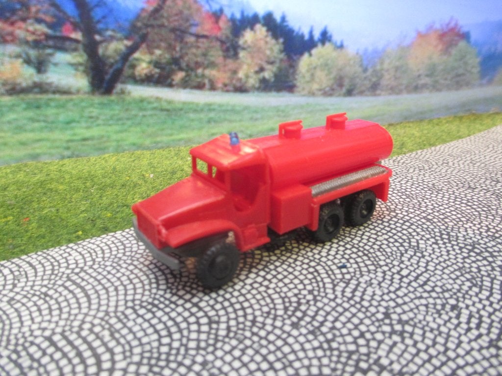 GMC waterwagen brandweer - EKO, Hobby en Vrije tijd, Modelauto's | 1:87, Ophalen of Verzenden, Zo goed als nieuw, Bus of Vrachtwagen