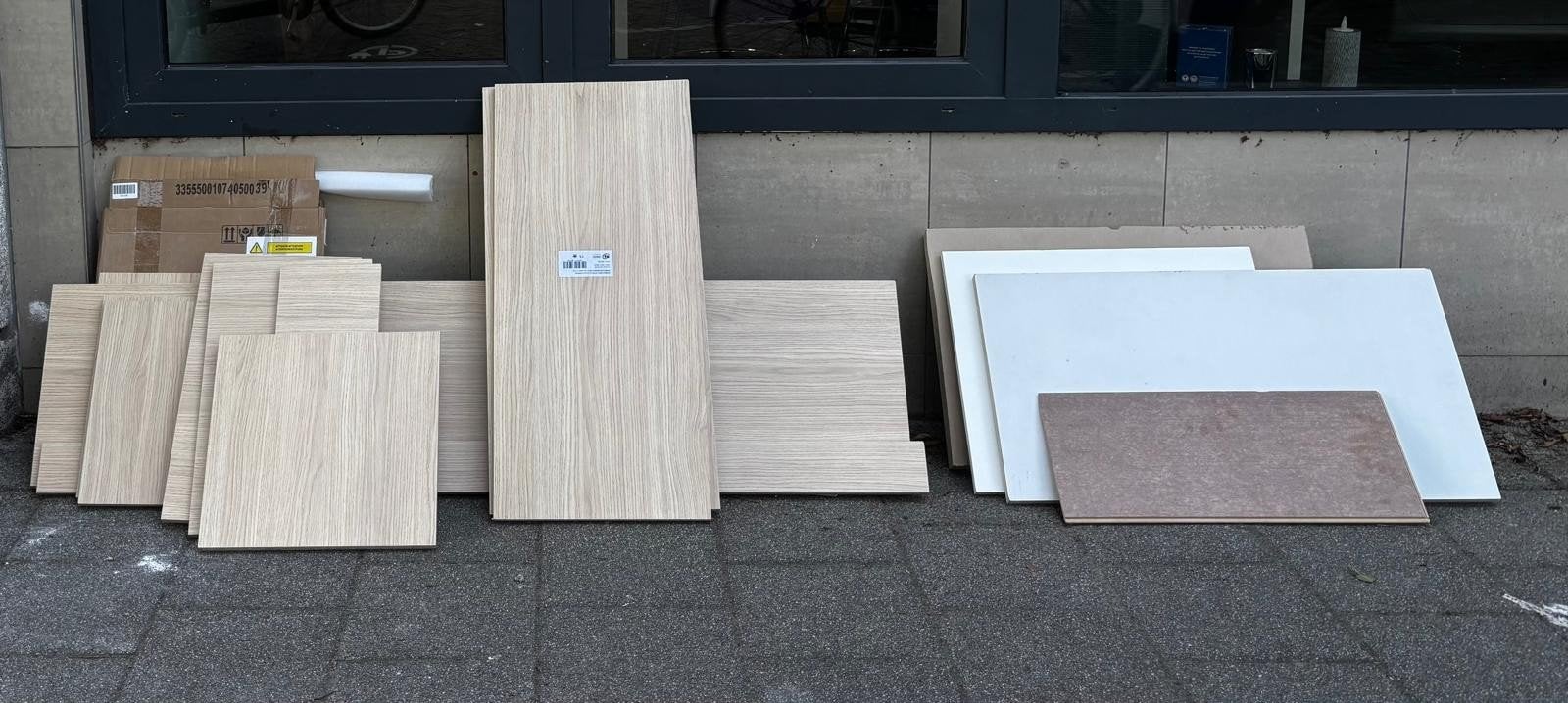 Gratis- Hout, bouwmateriaal, tapijt beige 180x270, Ophalen, Minder dan 100 cm, Minder dan 100 cm