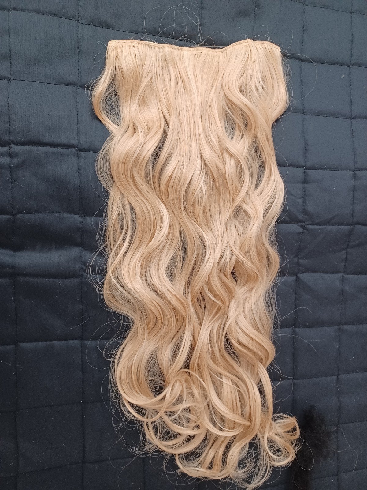 Blonde krullende haarverlenging met clips Nw, Ophalen of Verzenden, Nieuw, Pruik of Haarverlenging