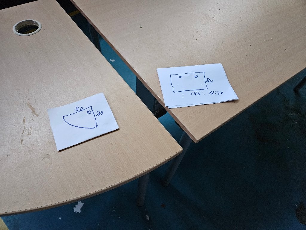 Tafel computertafel, Huis en Inrichting, Bureaus, Ophalen, Gebruikt