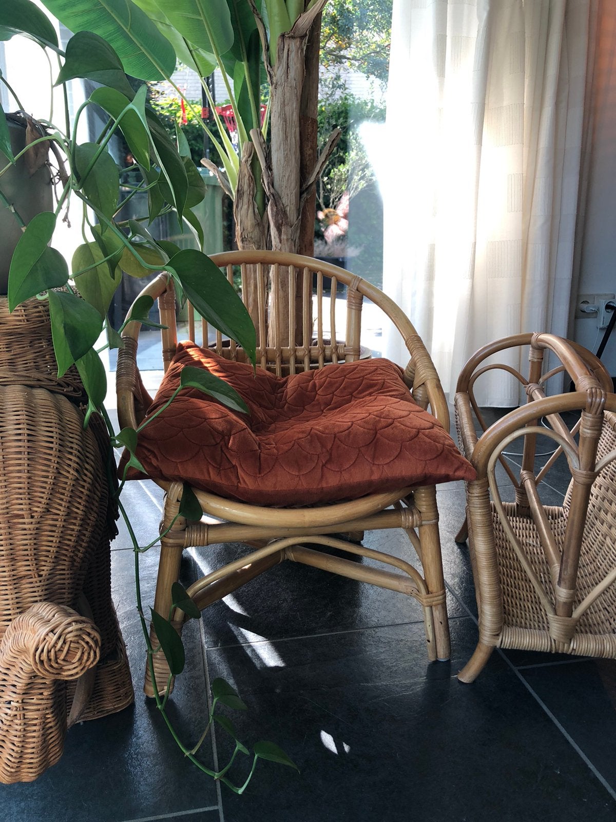 Vintage Rieten Bamboe Rotan Kinderstoel & Lectuurmand Boho, Ophalen, Zo goed als nieuw