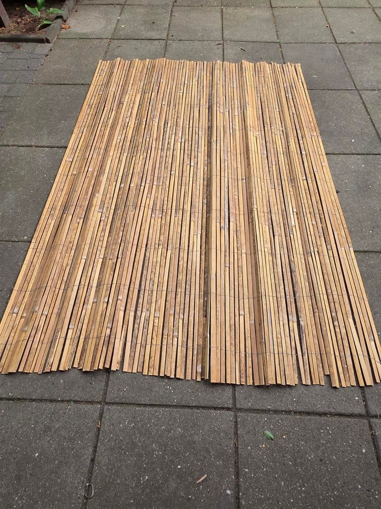 Geslepen bamboe mat voor schutting of decoratie 135 bij 200, Overige materialen, Nieuw, Ophalen of Verzenden, 2 meter of meer