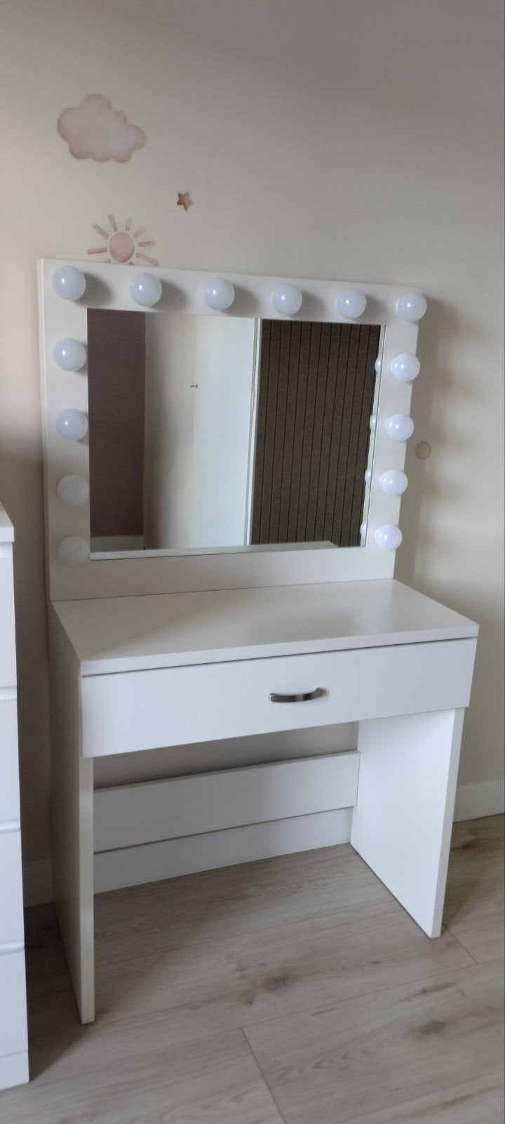 Witte make-up tafel met spiegel en verlichting, Ophalen, 100 tot 150 cm, 50 tot 100 cm, Zo goed als nieuw