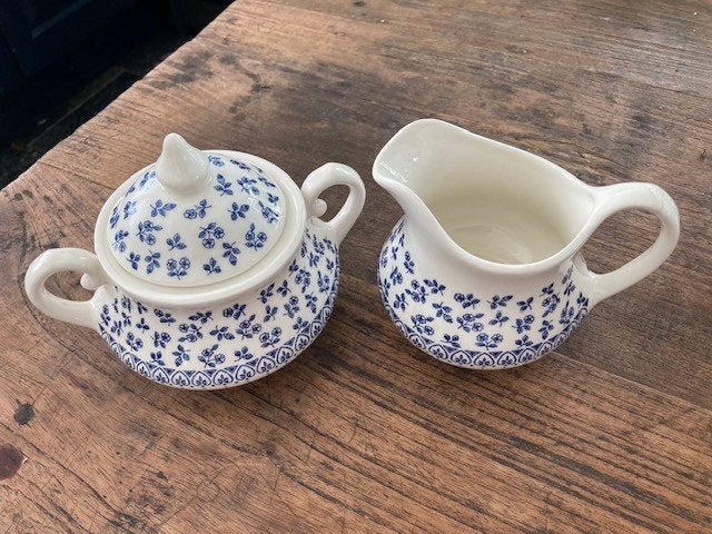 Blauw Wit Roomstel - Suiker en Melk set - Staffordshire, Huis en Inrichting, Keuken | Servies, Verzenden, Overige typen, Zo goed als nieuw