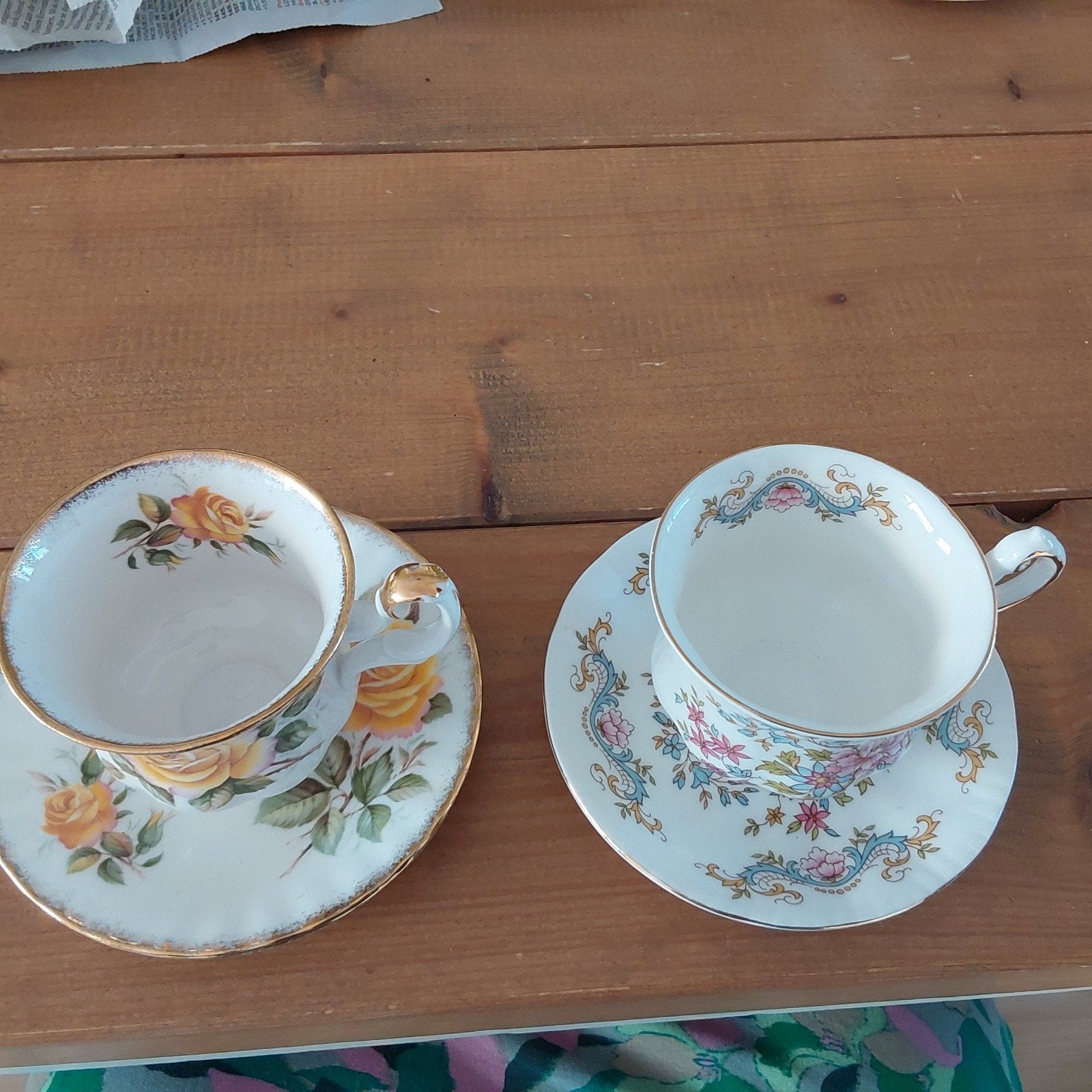 Engelse kop en schotel set - Royal Standard & Golden Crown, Ophalen of Verzenden