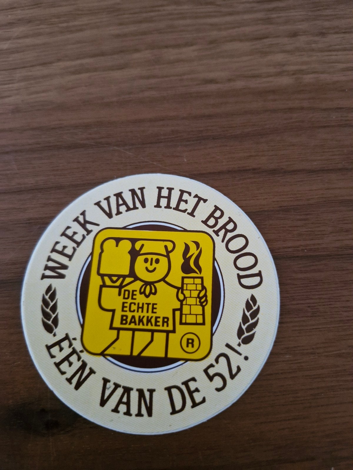 11893 Vintage sticker 'De Echte Bakker' - Week van het Brood, Ophalen of Verzenden