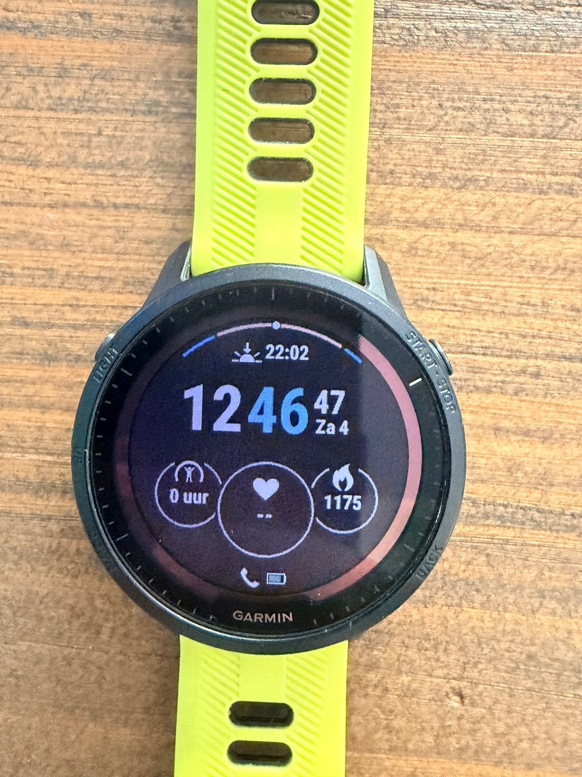 Garmin forerunner 955 solar, Sieraden, Tassen en Uiterlijk, Sporthorloges, Zo goed als nieuw, iOS, Zwart, Afstand, Calorieverbanding