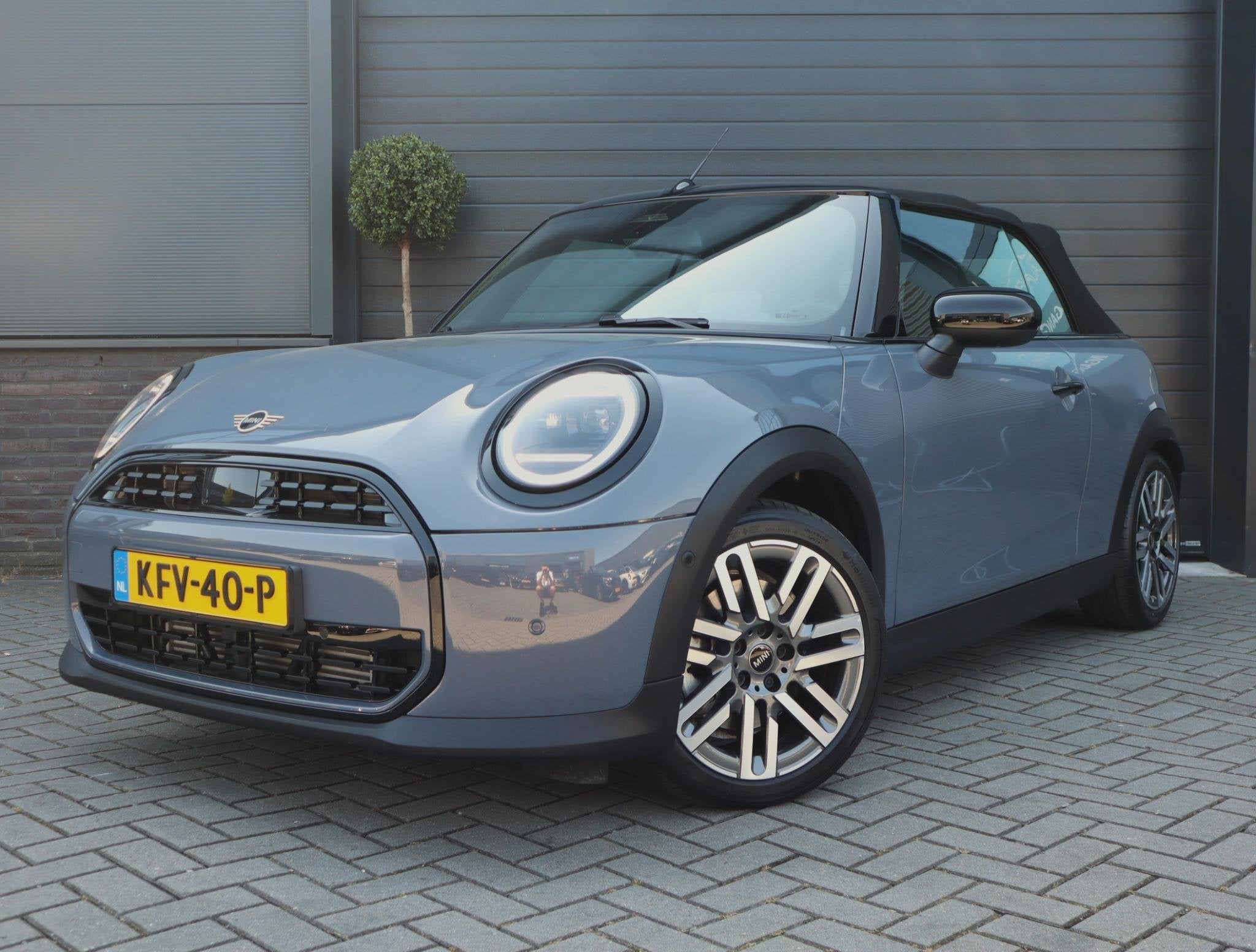 MINI Cabrio 2.0 Cooper C Classic M | Camera | Carplay | HUD, 1998 cc, 15 km/l, Gebruikt, Cabriolet