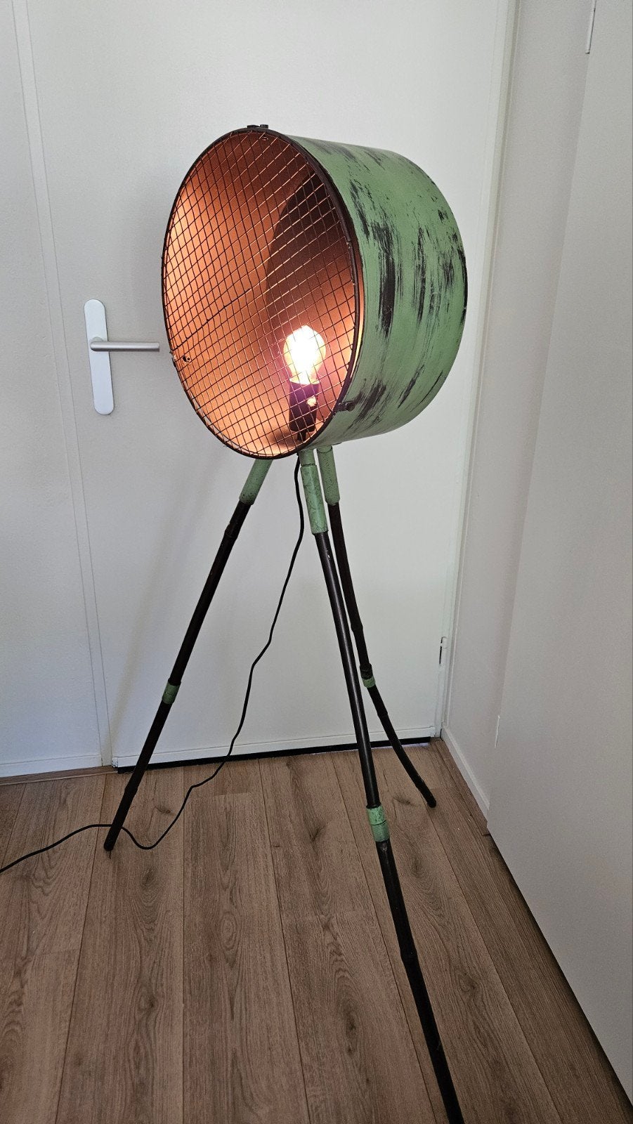 Industriële vloerlamp 143 cm hoog, Gebruikt, 100 tot 150 cm, Ophalen of Verzenden, Industrieel