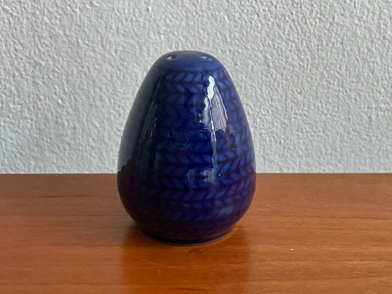 Rörstrand, Zweden: Blå eld zoutstrooier Hertha Bengtson 1951, Antiek en Kunst, Antiek | Keramiek en Aardewerk, Ophalen of Verzenden