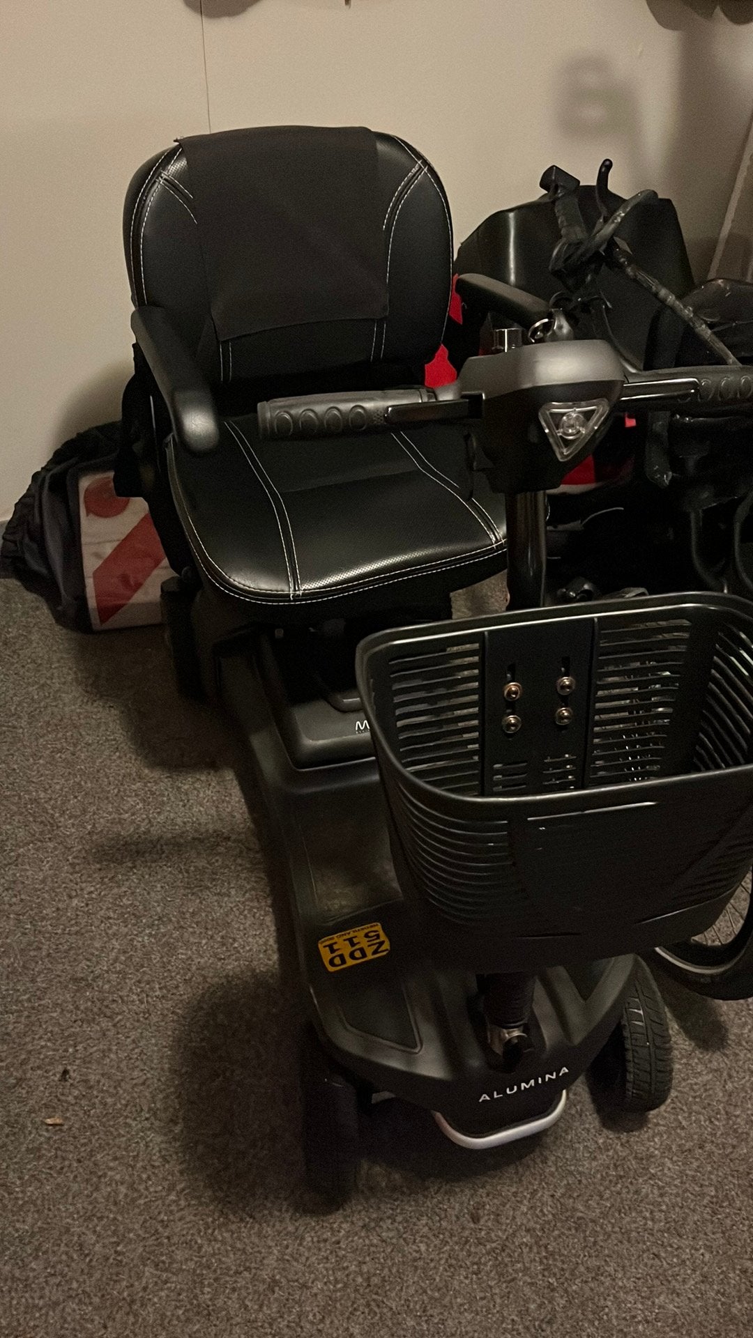 Lichtgew opvouwbaar  scootmobiel, Diversen, Brommobielen en Scootmobielen, 10 km/u of minder, Zo goed als nieuw, 15 km of minder