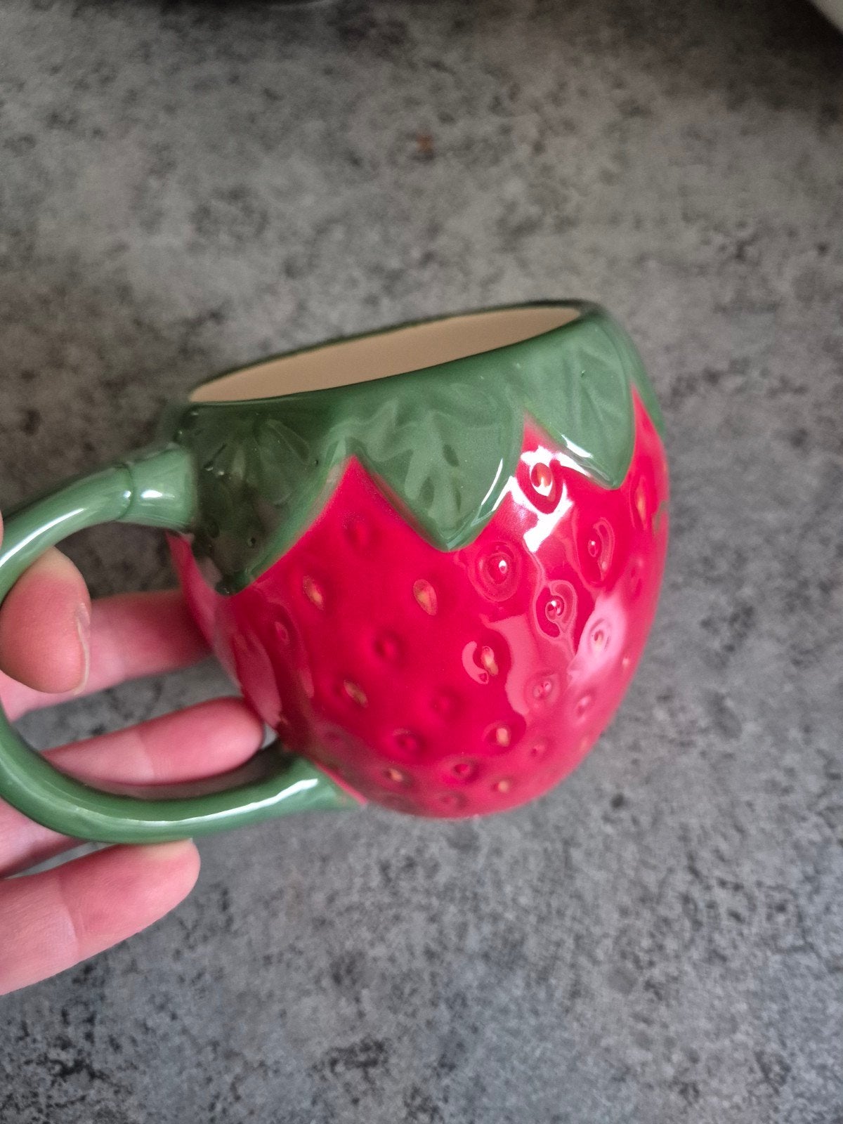 Aardbeienmok van Flying Tiger - Leuke en unieke mok, Ophalen, Nieuw