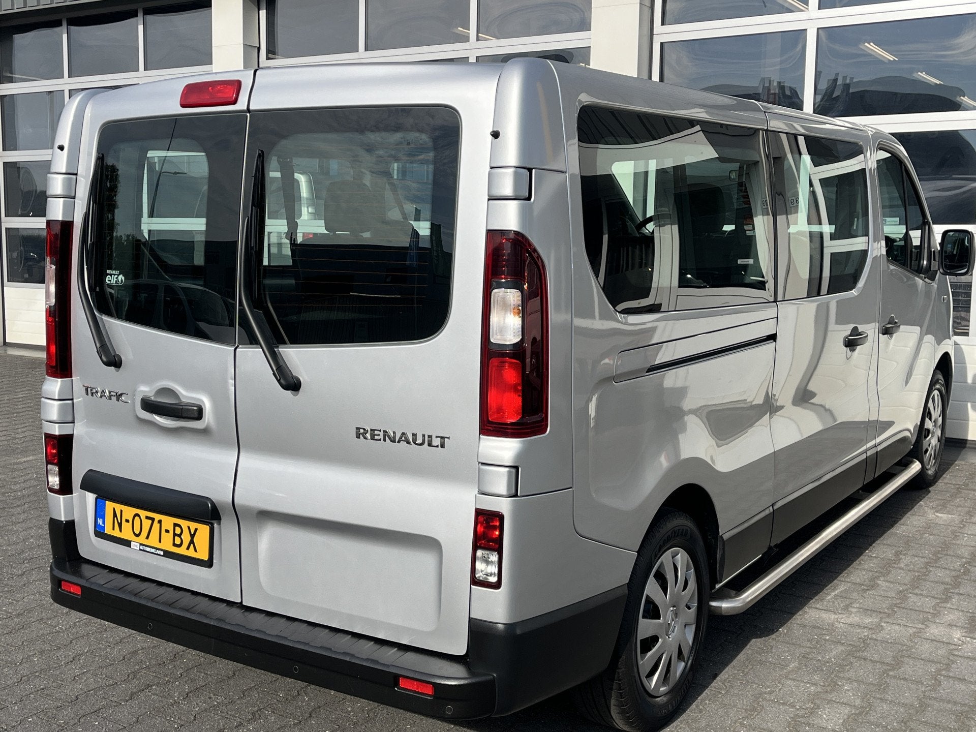 Renault Trafic Passenger 8-persoons 1.6 dCi Grand Authentiqu, Auto's, Renault, Voorwielaandrijving, Stof, Gebruikt, 2000 kg