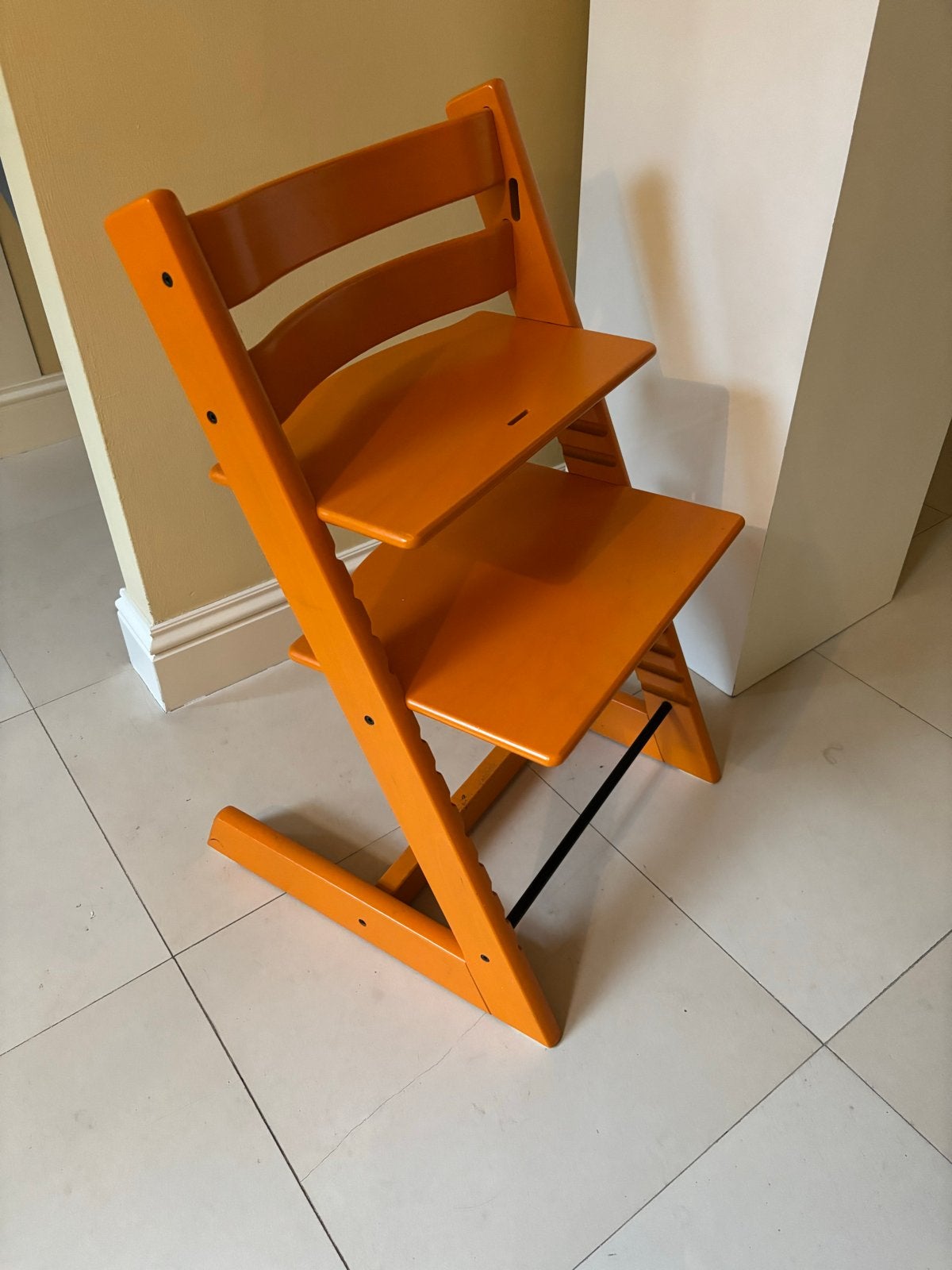 Stokke Tripp Trapp meegroeistoel - Oranje zeer goede staat!, Kinderen en Baby's, Kinderstoelen, Ophalen, Zo goed als nieuw, Meegroeistoel