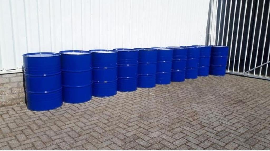 200 Liter vaten, olievat, oliedrum, stookton, vuurton, vat, Tuin en Terras, Vuurkorven, Ophalen, Zo goed als nieuw, Vuurton