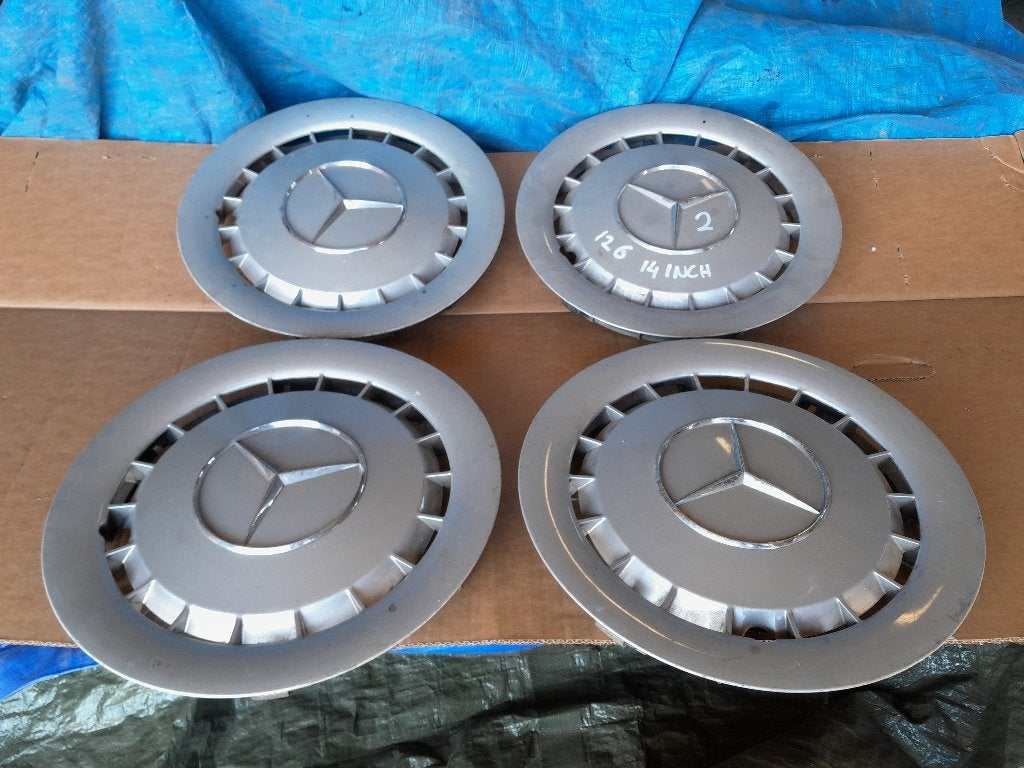 Mooie 14 inch wieldoppen mercedes w126, Ophalen of Verzenden