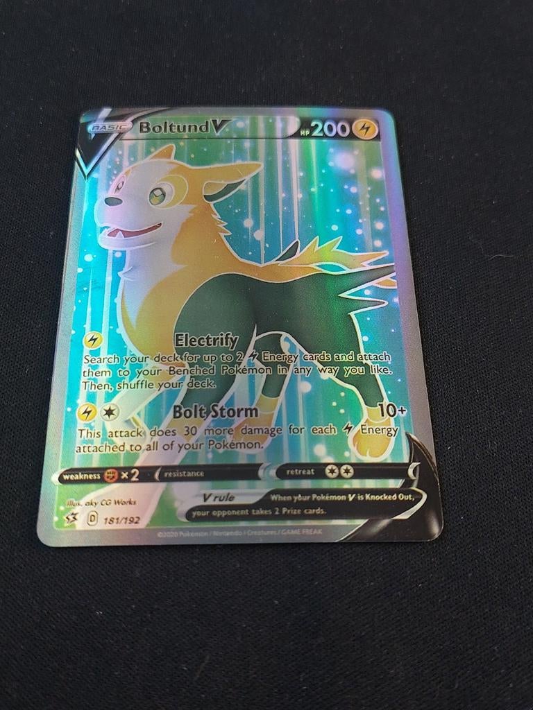 Boltund 181/192 Rebel Clash, Hobby en Vrije tijd, Verzamelkaartspellen | Pokémon, Ophalen of Verzenden, Nieuw, Losse kaart