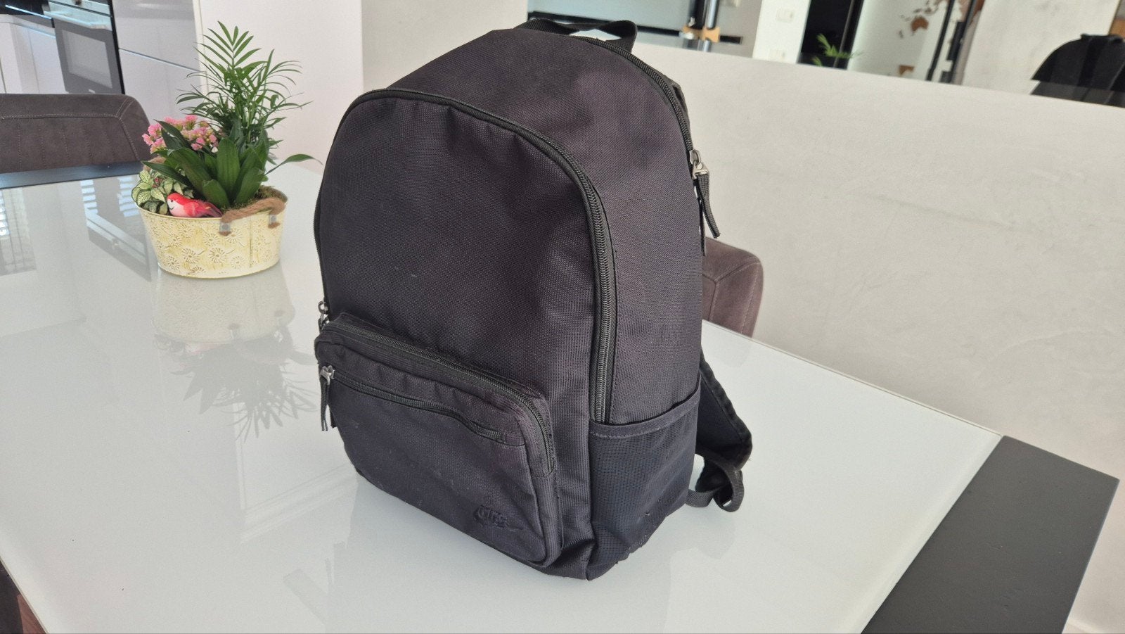 Zwarte Nike rugzak, Ophalen, Gebruikt, 25 tot 40 cm, Overige merken
