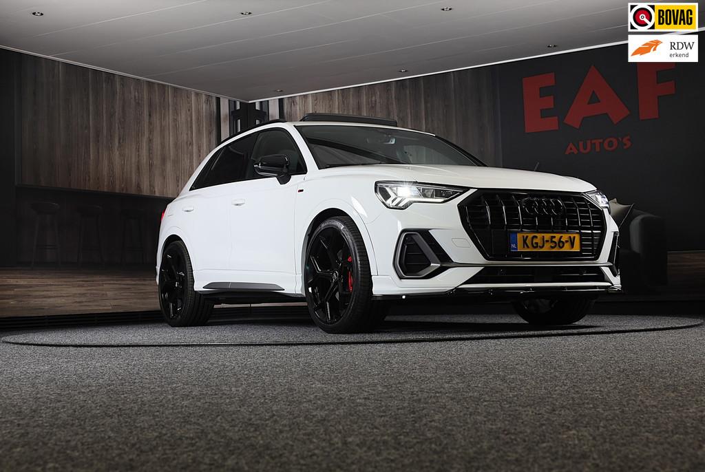 Audi Q3 45 TFSI e RSQ3 Look / AUT / Cc / Lane Assist / Camer, Gebruikt, Euro 6, Leder en Stof, Wit